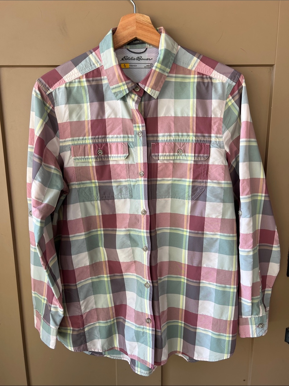 Eddie BauerTravex  S Women’s Pastel Plaid Button-Down Shirt Long Sleeve